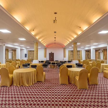Hôtel The Chinar Srinagar Extérieur photo