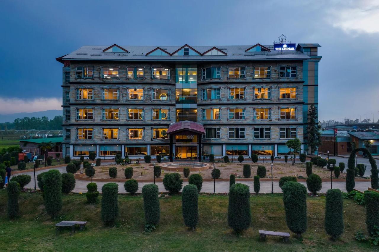 Hôtel The Chinar Srinagar Extérieur photo