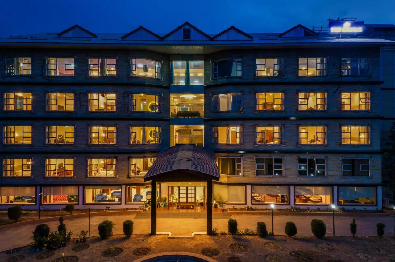 Hôtel The Chinar Srinagar Extérieur photo