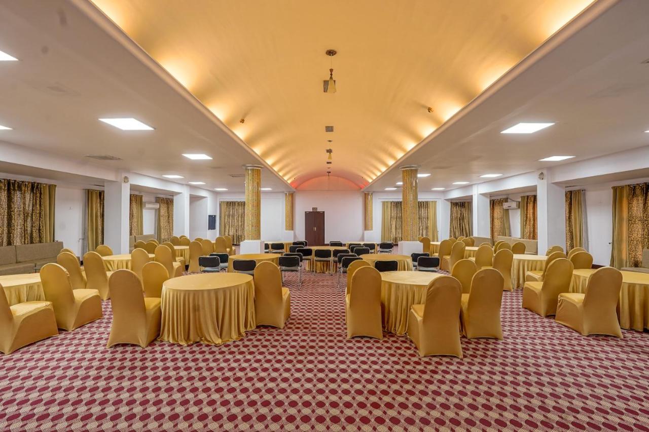 Hôtel The Chinar Srinagar Extérieur photo