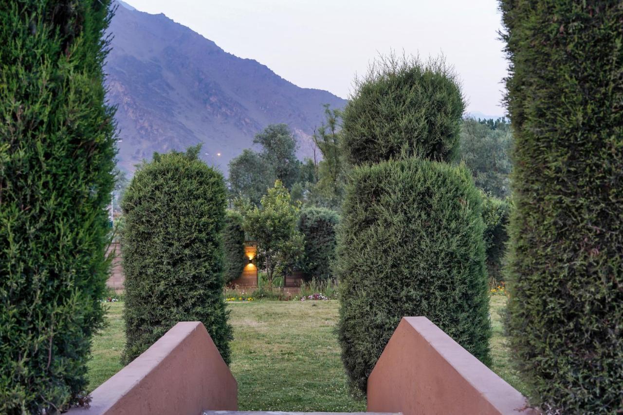 Hôtel The Chinar Srinagar Extérieur photo