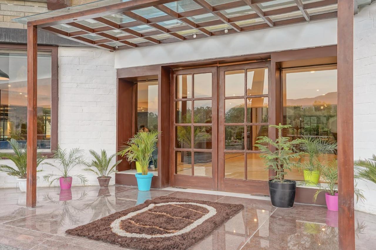 Hôtel The Chinar Srinagar Extérieur photo