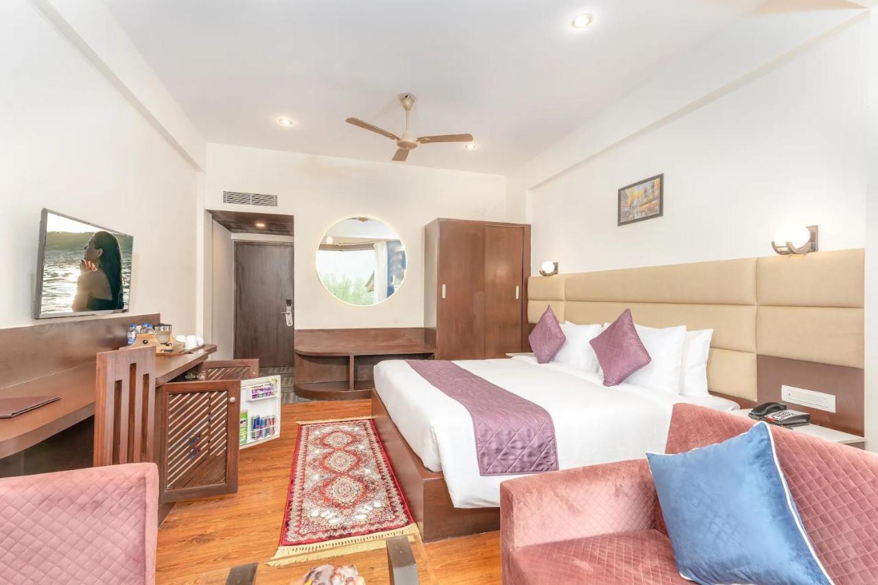Hôtel The Chinar Srinagar Extérieur photo